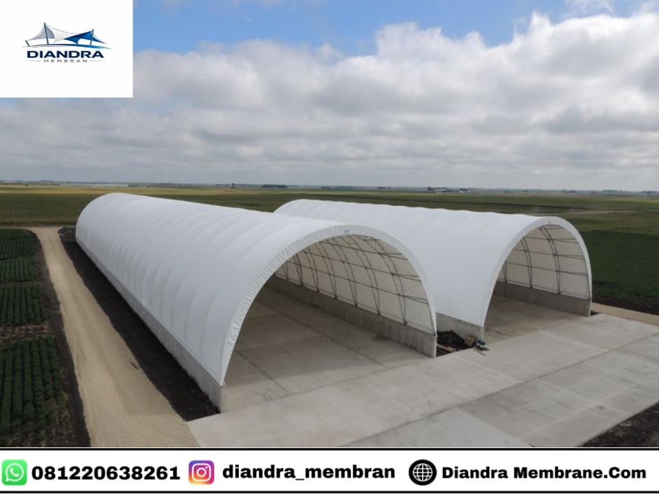 Kanopi membran tenda lapangan futsal modern — warna cerah dan desain kustom