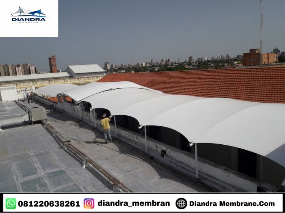 Atap membran modern untuk area parkir terbuka di Jakarta Selatan