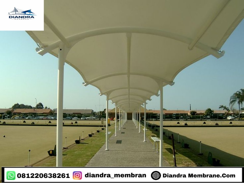 Kanopi membran model sail shade modern di Jakarta Selatan
